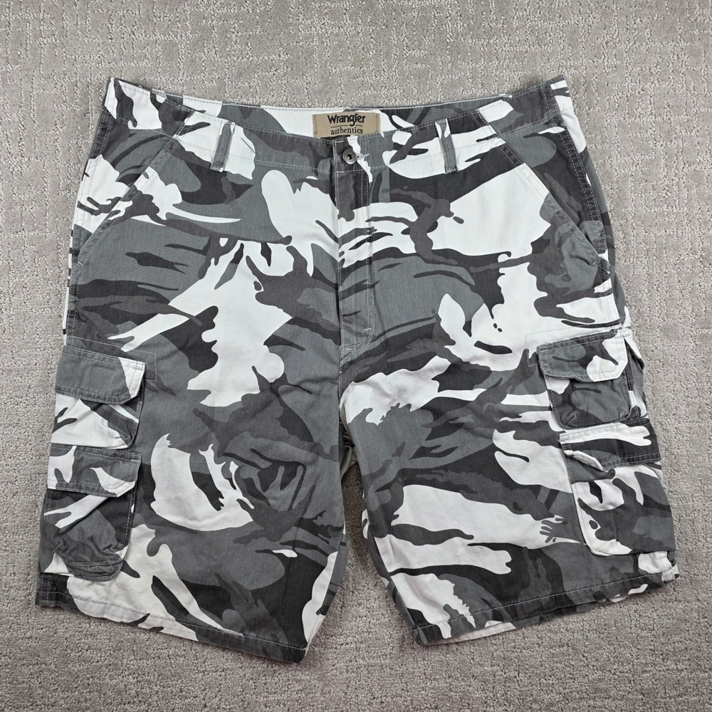 Wrangler Authentics Mens Gray White Camo Cargo Utility Shorts Size 40 Pockets